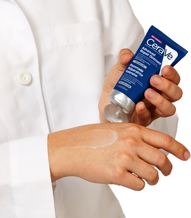 CeraVe Moisturizers crema restaurativa cu acid hialuronic