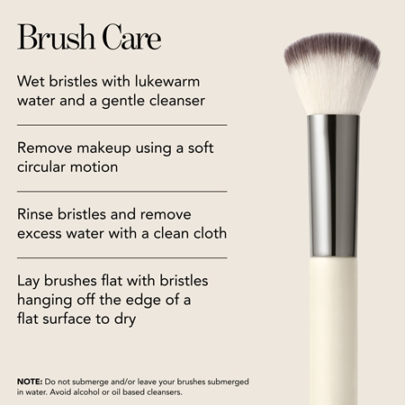 Chantecaille Sculpt Contour Brush perie de contur