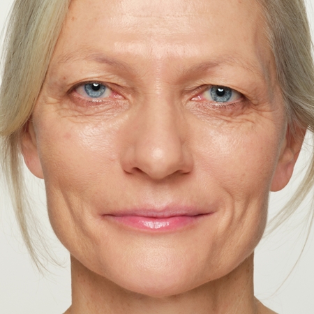 Chantecaille Just Skin Tinted Moisturizer Tinted Moisturiser with Brightening Effect SPF 15