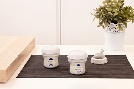 Chicco Natural Feeling Multi-use Milk Container food containers