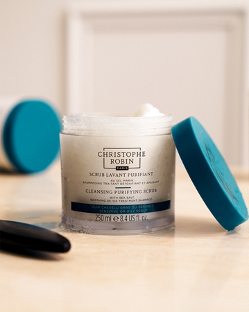 Christophe Robin Purifying Scrub Dziļi attīrošs pīlings ar jūras sāli