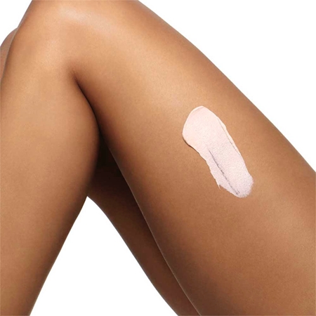 Clarins Exfoliating Body Scrub for Smooth Skin hydratační tělový peeling pro jemnou a hladkou pokožku