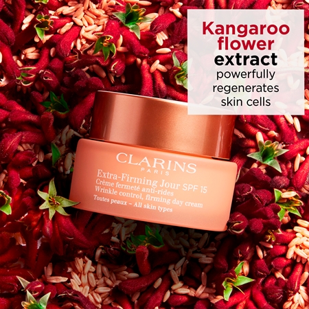 Clarins Extra-Firming Day дневен крем за възстановяване стегнатостта на кожата SPF 15