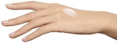 Clarins Extra-Firming Lip & Contour Balm Nogludinoša un nostiprinoša kopšana lūpām