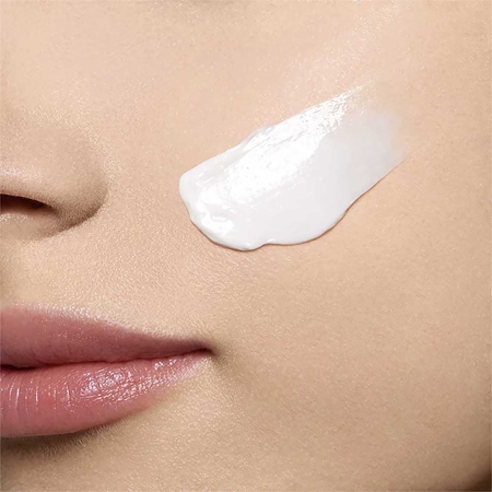Clarins Super Restorative Day crema de zi pentru fermitate pentru toate tipurile de ten