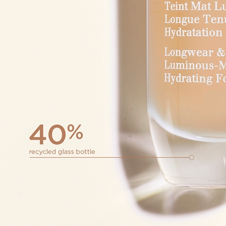 Clarins Skin Illusion Hydrating Foundation Magas fedésű alapozó