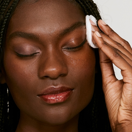 Clinique Take The Day Off™ Makeup Remover For Lids, Lashes & Lips două faze pentru îndepărtarea machiajului de pe ochi și buze