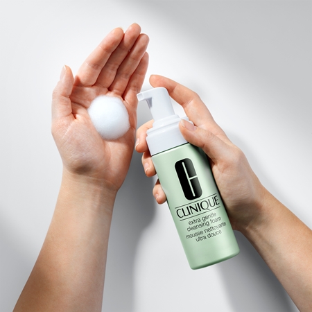 Clinique Extra Gentle Cleansing Foam jemná čisticí pěna pro suchou až velmi suchou pleť