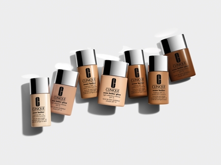 Clinique Even Better™ Glow Light Reflecting Makeup SPF 15 fond de teint illuminateur SPF 15