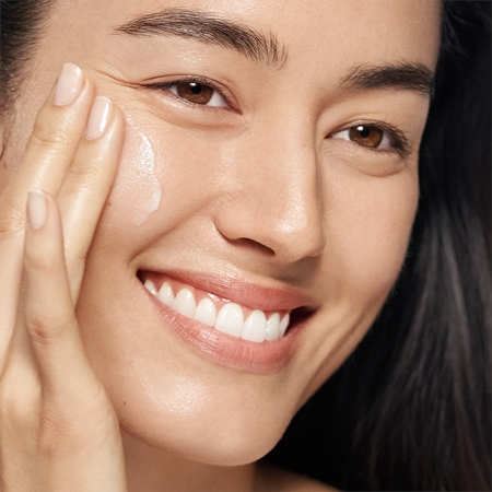 Clinique Moisture Surge™ Intense 72H Lipid-Replenishing Hydrator gel crema hidratant