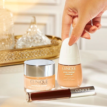Clinique Even Better Clinical Serum Foundation SPF 20 cuidado de maquilhagem SPF 20