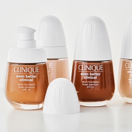 Clinique Even Better Clinical Serum Foundation SPF 20 cuidado de maquilhagem SPF 20