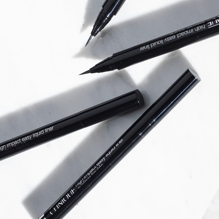 Clinique High Impact™ Easy Liquid Eyeliner precyzyjny eyeliner w płynie