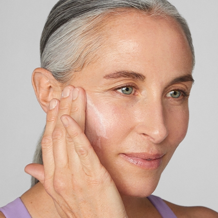 Clinique Smart Clinical™ Repair Lifting Face + Neck Cream rejuvenating face and neck cream
