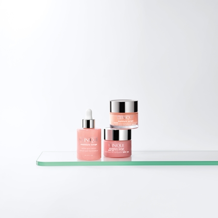 Clinique Moisture Surge™ Glow Serum regenerating and brightening serum