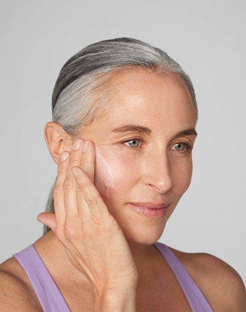 Clinique Smart Clinical™ Repair Lifting Face + Neck Cream Rejuvenating Face and Neck Cream