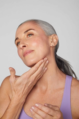 Clinique Smart Clinical™ Repair Lifting Face + Neck Cream Rejuvenating Face and Neck Cream