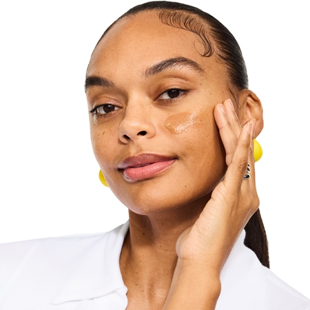 Clinique Sun UV Solutions Brightening Tinted Sunscream SPF50 Brightening Tinted Moisturizer