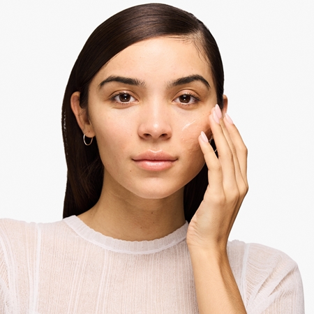 Clinique Moisture Surge™ Exfoliating Glow Scrub απαλό τζελ απολέπισης