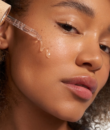 COCOSOLIS AQUA Filler-Effect Hyaluron Supreme hidratáló szérum a fiatalos kinézetért