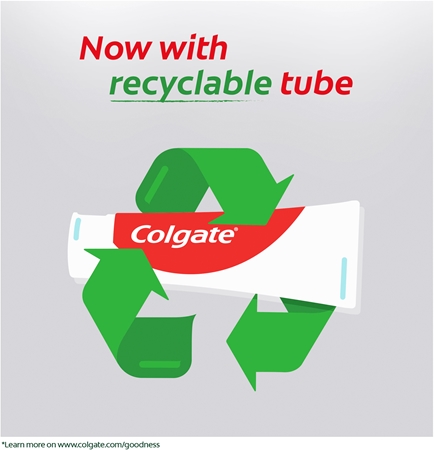 Colgate Max White Charcoal bieliaca zubná pasta