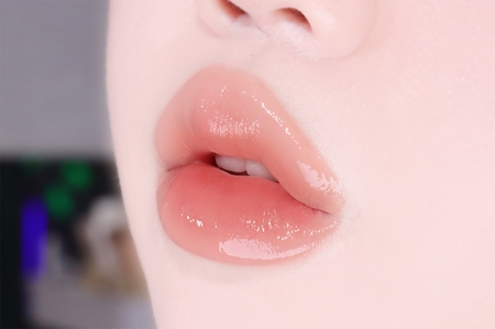 Colorgram Fruity Glass Tint Long-Lasting Lip Gloss with moisturising effect