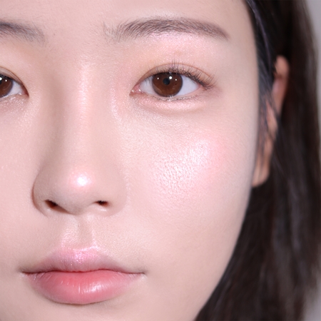 Colorgram Milk Bling Heartlighter Highlighter for the perfect look