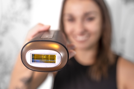 Concept Perfect Skin Pro IL5000 IPL epilator za telo, obraz, predel bikinija in pazduhe
