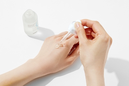 Cosrx Hydrium Triple Hyaluronic Intensivt återfuktande hudserum med hyaluronsyra