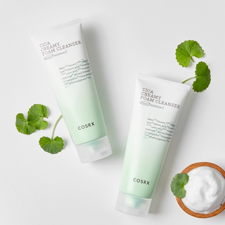 Cosrx Pure Fit Cica Creamy Foam Cleanser pianka oczyszczająca do skóry tłustej