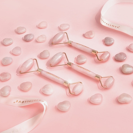 Crystallove Rose Quartz Selflove Set Massagerolle für das Gesicht und Massage Hilfsmittel