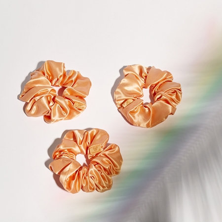 Crystallove Mulberry Silk Scrunchie silkkinen hiusdonitsi