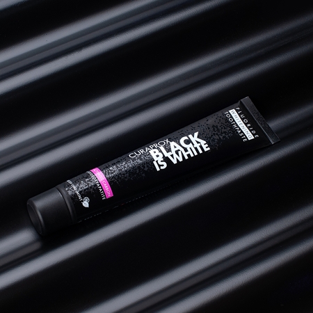 Curaprox Black is White bieliaca pasta s aktívnym uhlím a hydroxylapatitom