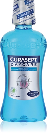 Curasept Daycare Cool Mint bain de bouche pour une protection complète des dents et une haleine fraîche