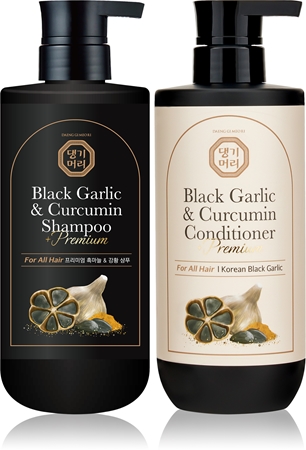 DAENG GI MEO RI Black Garlic & Curcumin Hair Care ensemble