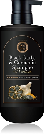 DAENG GI MEO RI Black Garlic & Curcumin Shampoo mélyregeneráló sampon a haj növekedéséért és megerősítéséért a hajtövektől kezdve