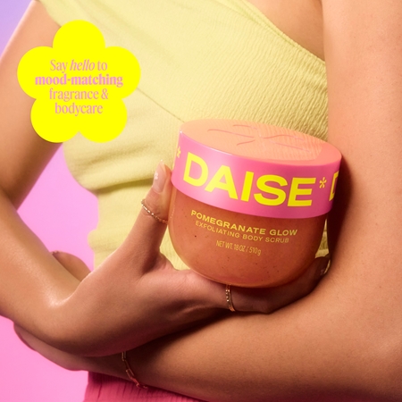 DAISE Pomegranate Glow telový peeling