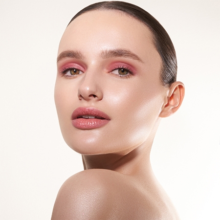 Danessa Myricks Beauty Colorfix Mattes multifunktsionaalne meik silmade, huulte ja näole