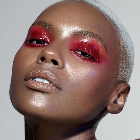 Danessa Myricks Beauty Colorfix Mattes multifunkční líčidlo pro oči, rty a tvář