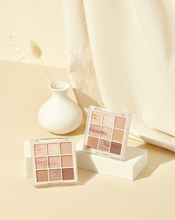 Dasique Eye Shadow Pallete eyeshadow palette