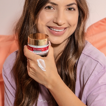 Delia Cosmetics Retinol Therapy crème raffermissante et nourrissante