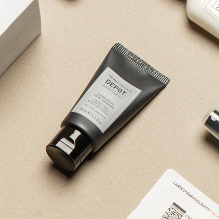 DEPOT No. 802 Exfoliating Skin Cleanser Attīroša želeja ar pīlinga efektu vīriešiem