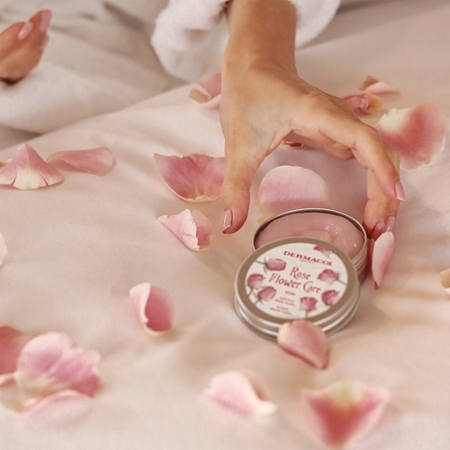 Dermacol Flower Care Rose vyživující tělové máslo s vůní růží