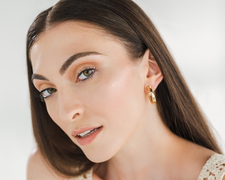 Dermacol 24h Control kompaktní pudr a make-up 2 v 1
