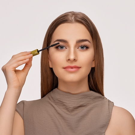 Dermacol Cannabis Great Lashes подхранваща спирала с конопено масло
