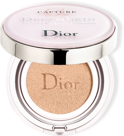 DIOR Capture Dreamskin Moist & Perfect Cushion vlažilni make-up v gobici SPF 50