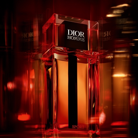 DIOR Dior Homme Sport Eau de toilette pour homme - notes fraîches, boisées et épicées