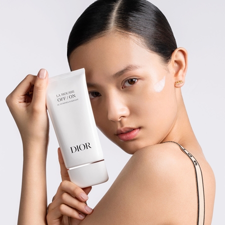 DIOR La Mousse OFF/ON Mousse Nettoyante Anti-pollution Anti-Pollution mousse nettoyante anti-pollution au nymphéa français purifiant