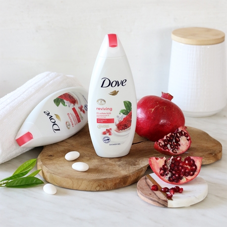Dove Reviving Pomegranate & Hibiscus vyživujúci sprchový gél
