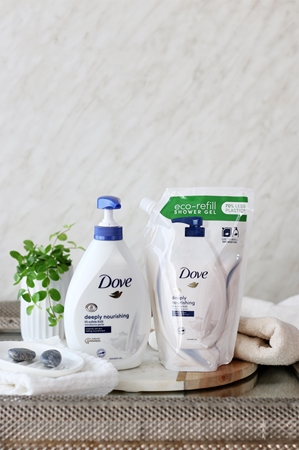 Dove Deeply Nourishing hranjivi gel za tuširanje zamjensko punjenje